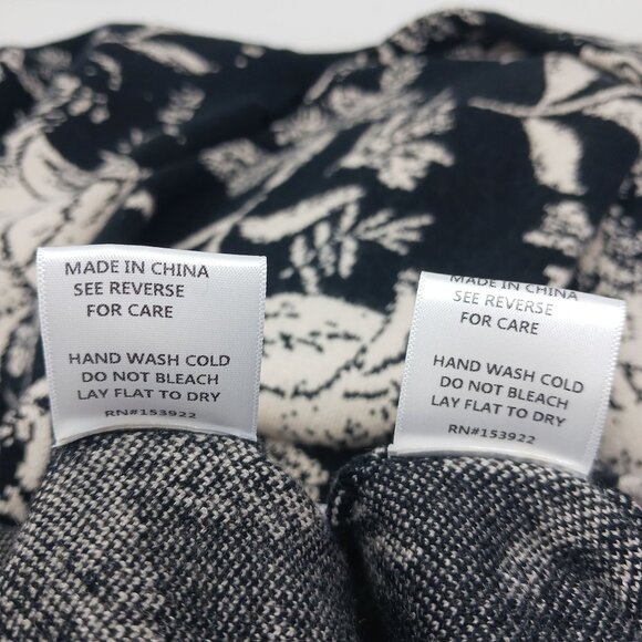 See and Be Seen Floral Knit Set Size Large 2 PC Set Matching Set - Picture 11 of 16